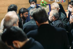 رونمایی از رمان عزیز
